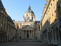 Innenhof der Sorbonne, Universitätskapelle Ste. Ursule.